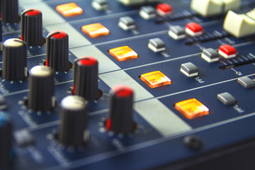 Control audio mixer.