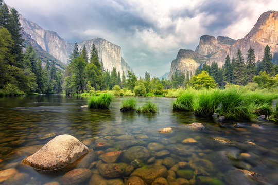 Amazing Views Of El Capitan Mountain In Yosemite Valley, Usa