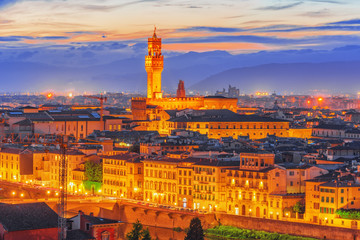 Fototapeta premium Palace Vecchio (Palazzo Vecchio) in Piazza della Signoria, built in 1299-1314 ,one of the most famous buildings of the city. Night time. Italy.
