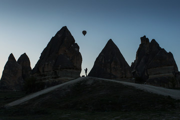 Naklejka premium Photographers taking pictures of balloons in Cappadocia, Turkey