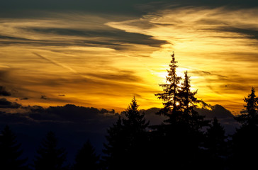Abend in den Dolomiten