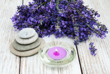 Obraz na płótnie Canvas Lavender and massage stones
