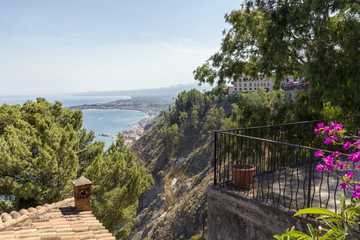 Obraz premium The coastline of Taormina in Sicily, Italy