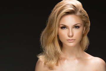 Fototapeta premium Glamour portrait of beautiful woman model. Summer glow on skin