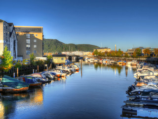 Fototapeta na wymiar Port de Tondheim, Norvège