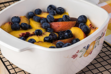 Ingredients for blueberry peach crisp.