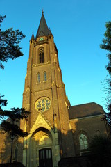 Fototapeta na wymiar St. Maria Magdalena in Endenich im Sommer