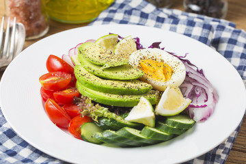 Mixed chef's salad.Mixed chef's salad.Avocado