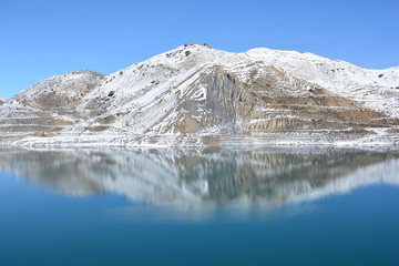 Fototapeta na wymiar Landscape of mountain snow and lagoon in Santiago, Chile