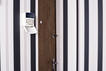 Protection of the apartment and the house. Alarm and surveillance console. Apartment under protection