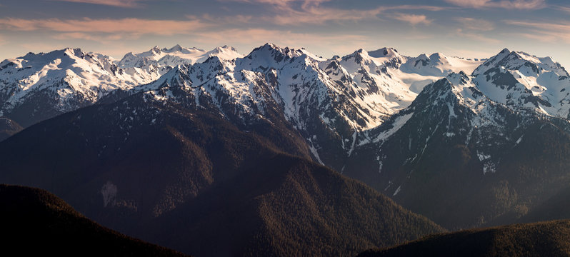 Fototapeta Mountains in Olympic National Park, Washington, US