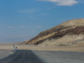 W&uuml;ste, Strasse und Oldtimer