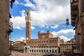 Obraz premium Piazza del Campo with Palazzo Pubblico, Siena, Italy