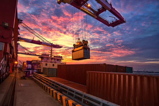 The freighter docked at the dock for loading and unloading