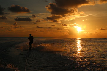 Obraz premium Wakeboarding on the Gulf of Mexico in Marathon Key