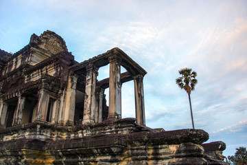 Obraz premium Angkor Wat is a temple complex in Cambodia and the largest religious monument in the world