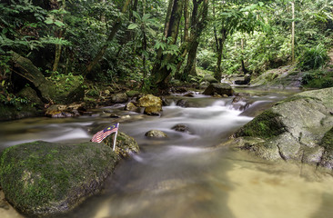 Cascades of waterfall over rock ledges