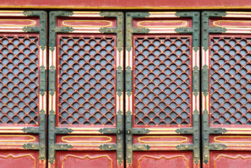 Traditioal red chinese windows