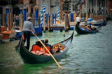 Gondola in canal in Venice © rabbit75_fot