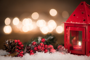 Fototapeta na wymiar stimmungsvolle weihnachtsdeko mit laterne