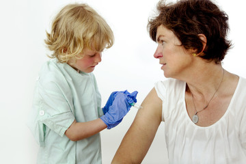 Child at the doctor Game