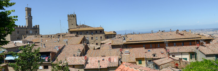 Obraz premium Panoramic view at the old town of Volterra on Italy