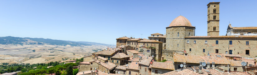 Fototapeta na wymiar Panoramic view at the old town of Volterra on Italy