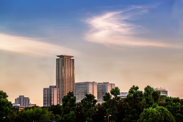 Fototapeta premium 夕暮れのビル群