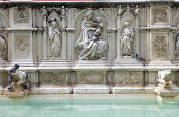 Fototapeta na wymiar Fonte Gaia, Siena, Tuscany, Italy