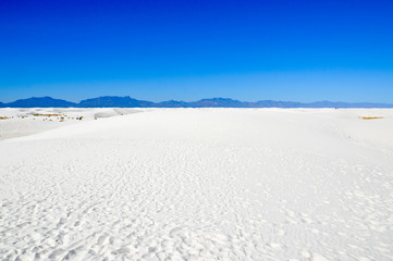 White Sands National Monument: White New Desert Desert