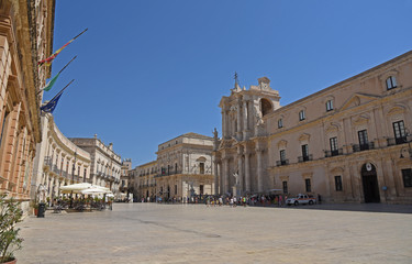 Fototapeta premium Sur la place du Duomo de Syracuse en Sicile