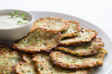zucchini fritters with yogurt dip