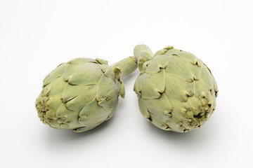 Obraz premium Alcachofas crudas
