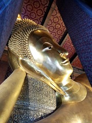 Bouddha en or