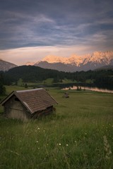 Obraz premium Sonneuntergang Bergpanorama