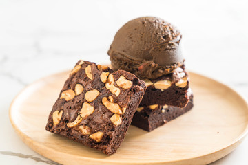 chocolate brownies with chocolate ice cream