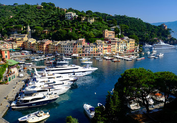 Fototapeta premium Łodzie w porcie w Portofino