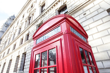 Fototapeta na wymiar red telephone box in London