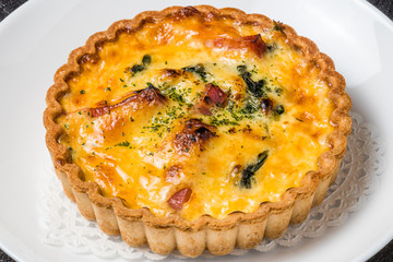 キッシュ　(Quiche) French regional dishe
