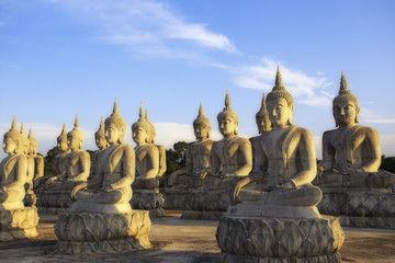 Fototapeta na wymiar beautiful sky and buddha thung yai nakhonsithammarat 