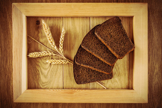 Bread and spikelets