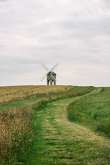 Fototapeta na wymiar Mulino a vento di Chesterton, Inghilterra