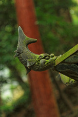 symbole poisson impérial sur toiture