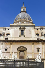 Obraz premium Fontana Pretoria in Palermo, Italy