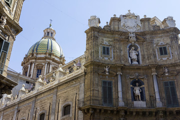 Fototapeta na wymiar Quattro Canti in Palermo, Italy