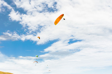 paraplane flying high up