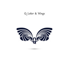 Fototapeta premium Q-letter sign and angel wings.Monogram wing vector logo template.Classic emblem.