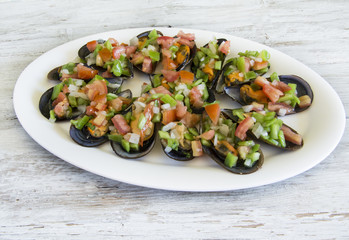 Vinaigrette mussels served on a plate