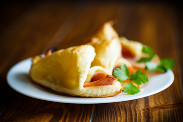 Baked puff pastry with bacon
