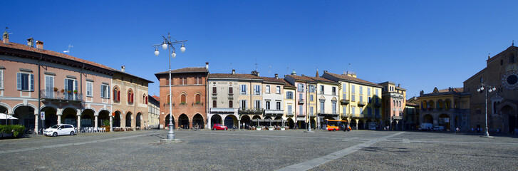 Piazza della Vittoria Lodi con Loggia del Broletto Italia Europa